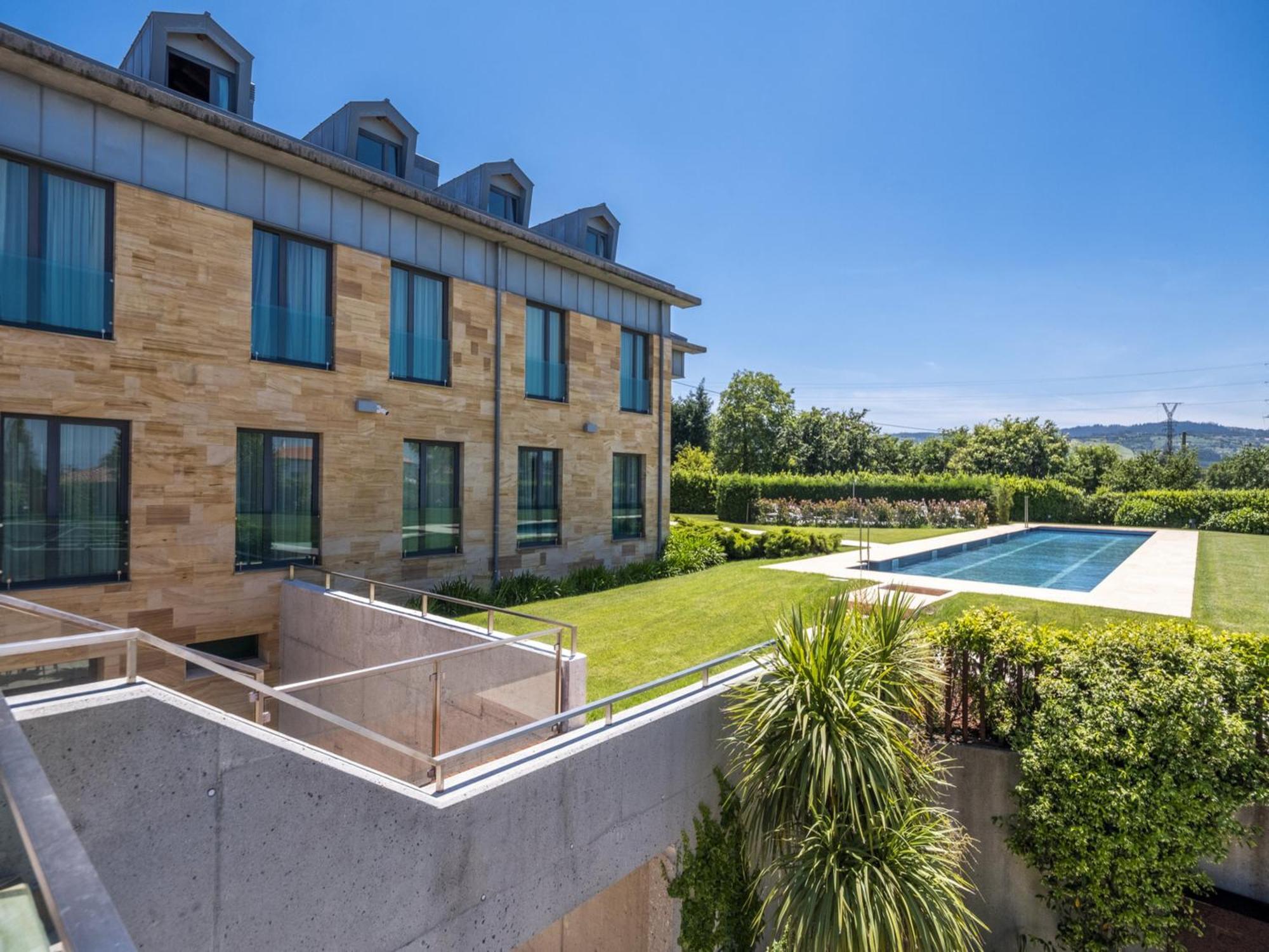 Artiem Asturias Hotell Quintueles Exteriör bild